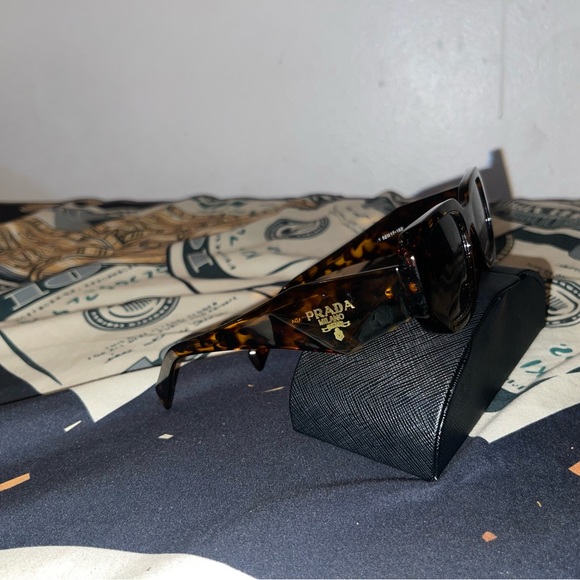 Prada Men's Rectangle Acetate Logo Sunglasses - Picture 3 of 5